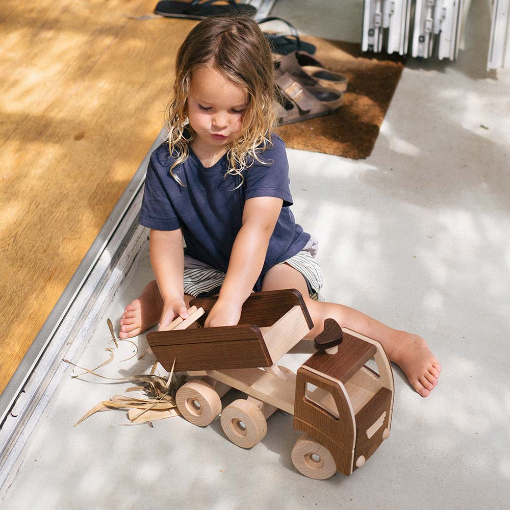 Warren Hill Goki Nature Dump Truck Wooden Toys